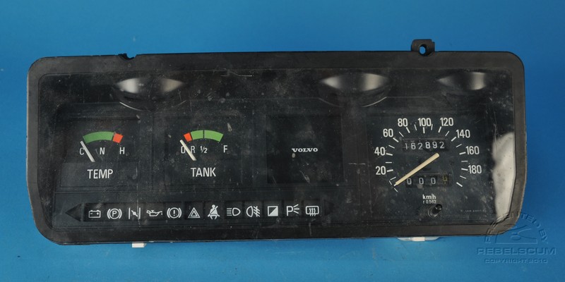 volvo-panel-03.JPG